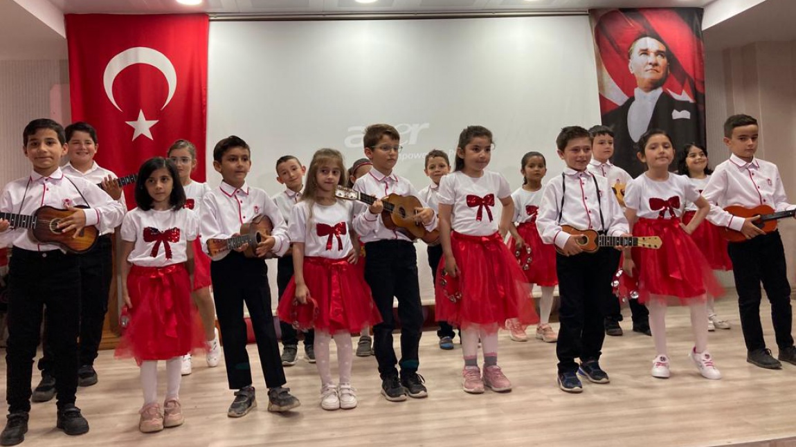 2/B Sınıfı Yıl Sonu Gösterisi